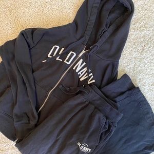 Old Navy sweatsuit